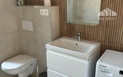 Na prenájom 1 izbový byt v Novej Dubnici, kompletne zariadený