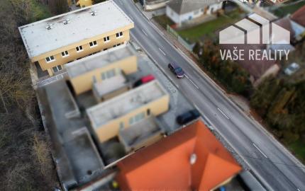 Trojizbový mezonetový byt 70m2, Banka