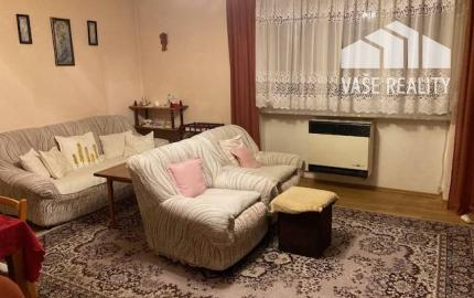 Predáme 3 izbový byt Dubnica n/ Váhom, záhrada, vlastné kúrenie, 70 m2