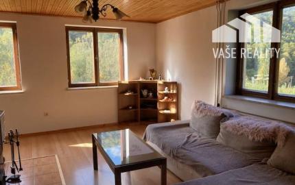 Chalupa CHKO Strážovské vrchy, pozemok 3292 m2, rezervoár pitnej vody