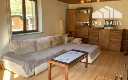 Chalupa CHKO Strážovské vrchy, pozemok 3292 m2, rezervoár pitnej vody