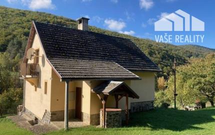 Chalupa CHKO Strážovské vrchy, pozemok 3292 m2, rezervoár pitnej vody