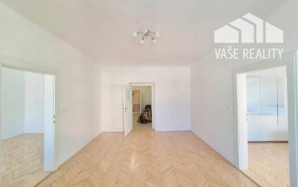 Na prenájom staromestský 3-izbový byt, Tobrucká ul., BA – Staré Mesto