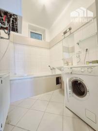 Na prenájom staromestský 3-izbový byt, Tobrucká ul., BA – Staré Mesto