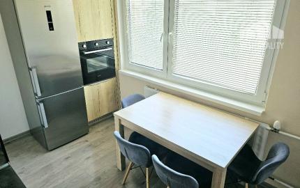 3 izbový byt Bánovce nad Bebravou / DUBNIČKA / BALKÓN / PIVNICA/ ZARIA