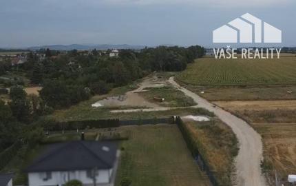 STAVEBNÝ POZEMOK 561 M² BOROVCE *VIDEO*