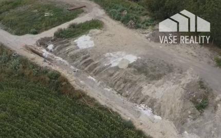 PREDAJ STAVEBNÝ POZEMOK 607 M² BOROVCE /VODA, ELEKTRINA, KANALIZÁCIA/