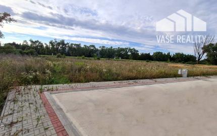 Stavebný pozemok 550 m2 vedľa kúpeľov Piešťany - Banka