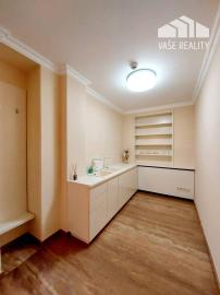 Na predaj krásny 4-izbový RD, pri OC VIVO, kúpou voľný