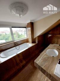 Na predaj krásny 4-izbový RD, pri OC VIVO, kúpou voľný