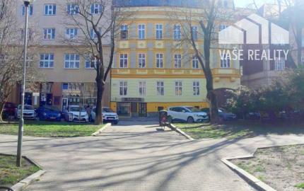 Administratívny priestor, 111 m², Jakubovo nám., klimatizovaný, voľný