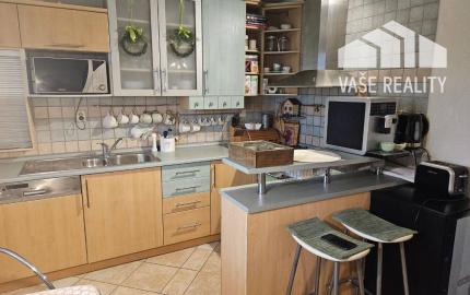 6 izbový rodinný dom v obci Mikušovce  , pozemok 1048 m2