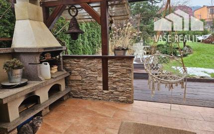 6 izbový rodinný dom v obci Mikušovce  , pozemok 1048 m2