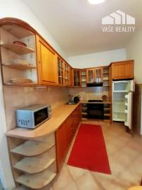 Na prenájom 2,5 izbový byt, 76 m², Dostojevského rad, BA – Staré Mesto