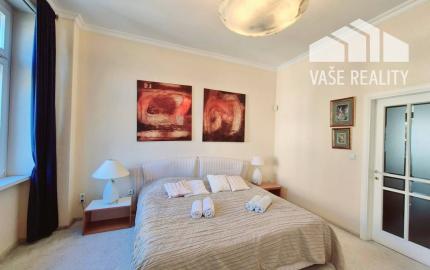 Na prenájom krásny 3-izbový staromestský byt 111 m², Senkiewiczova