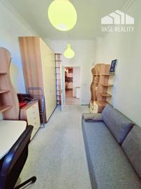 Na prenájom krásny 3-izbový staromestský byt 111 m², Senkiewiczova