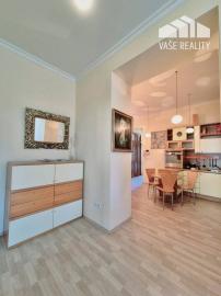 Na prenájom krásny 3-izbový staromestský byt 111 m², Senkiewiczova