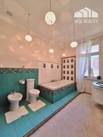 Na prenájom krásny 3-izbový staromestský byt 111 m², Senkiewiczova