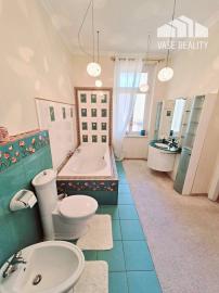 Na prenájom krásny 3-izbový staromestský byt 111 m², Senkiewiczova