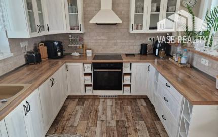 Novostavba - bungalov 100 m2 v obci Košeca, pozemok 800 m2