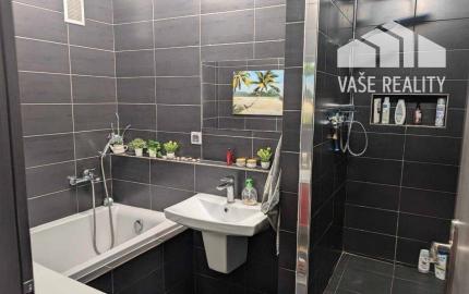 Predaj 3 izbový moderný byt v centre s balkónom