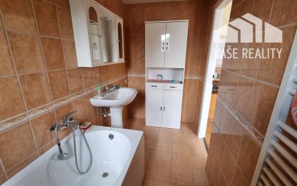 *REZERVOVANÉ*  4-izb rodinný dom s pozemkom 900 m²  - Moravany n/V