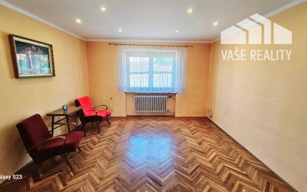 *REZERVOVANÉ*  4-izb rodinný dom s pozemkom 900 m²  - Moravany n/V