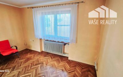 *REZERVOVANÉ*  4-izb rodinný dom s pozemkom 900 m²  - Moravany n/V