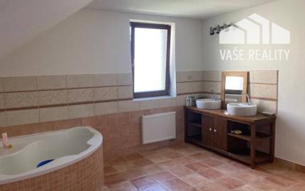 Predám Rodinný Dom ILAVA, pozemok 1146 m2