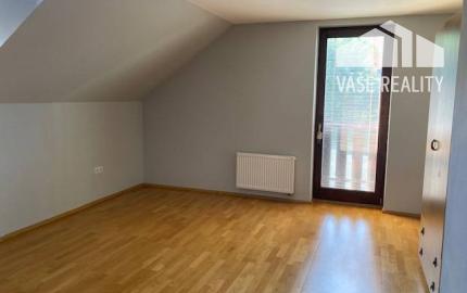 Predám Rodinný Dom ILAVA, pozemok 1146 m2