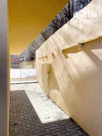 AKCIA !!! 135.000,-€, Trojizbový mezonetový byt Banka pri Piešťanoch