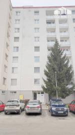 Veľký 4-izbový byt, 90m2, Piešťany