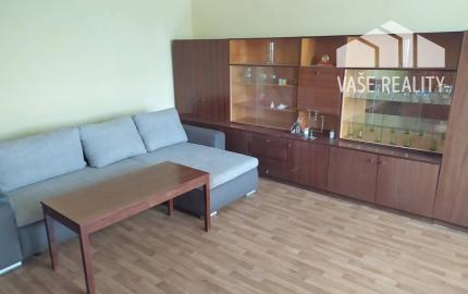 Priestranný rodinný dom s garážou, Vrbové