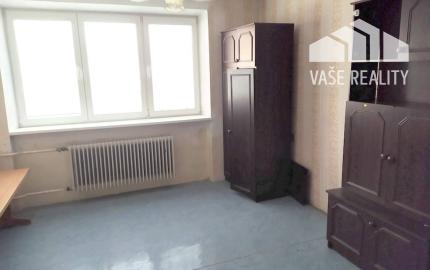 Priestranný rodinný dom s garážou, Vrbové