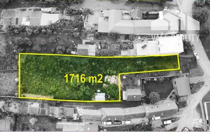 NA PREDAJ DVA STAVEBNÉ POZEMKY V CENTRE OBCE OSTROV PRI PIEŠŤANOCH