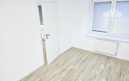 PREDANÉ 2 izbový byt Bánovce nad Bebravou / CENTRUM / TERASA 7 m2 