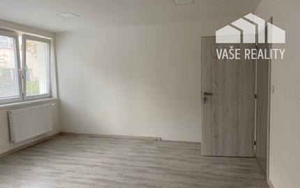 Kancelárske a prevádzkové priestory- Dubnica nad Váhom (52 m2, 104 m2)