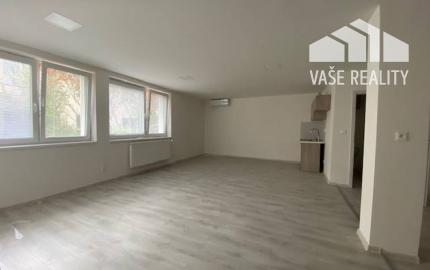 Kancelárske a prevádzkové priestory- Dubnica nad Váhom (52 m2, 104 m2)