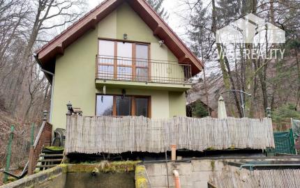 Murovaná chata v rekreačnej oblasti , Moravany nad Váhom - Výtoky