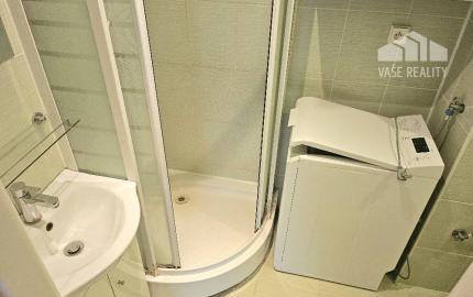 2 izbový byt Bánovce nad Bebravou - 53m2 / CENTRUM / LOGGIA  / PIVNICA