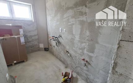 4-IZB BYT "E" 106,45 m2 + TERASA 23 m2, *SPA RESORT*  BANKA