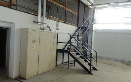 Prenájom výrobno-skladových priestorov - 650 m2, Madunice