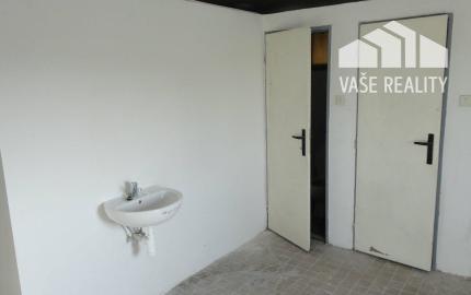 Prenájom výrobno-skladových priestorov - 650 m2, Madunice