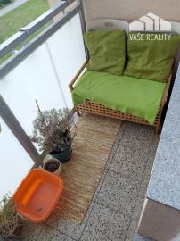 Prenajom izby s príslušenstvom a loggiou v trojizbovom byte, Piešťany