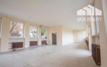 Na prenájom priestor, 87 m², Herlianska ulica, Ružinov, ihneď voľný