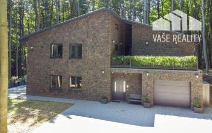 3-podlažná, 8-izbová rodinná vila, Modra Piesok nad Zochovou chatou