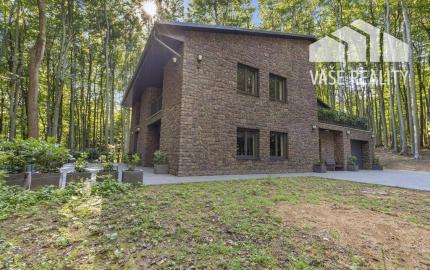3-podlažná, 8-izbová rodinná vila, Modra Piesok nad Zochovou chatou