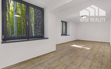 3-podlažná, 8-izbová rodinná vila, Modra Piesok nad Zochovou chatou