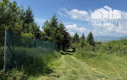 Záhrada 407 m2 s podpivničenou základovou doskou, Soblahov