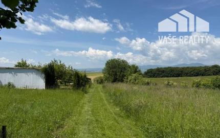 Záhrada 407 m2 s podpivničenou základovou doskou, Soblahov